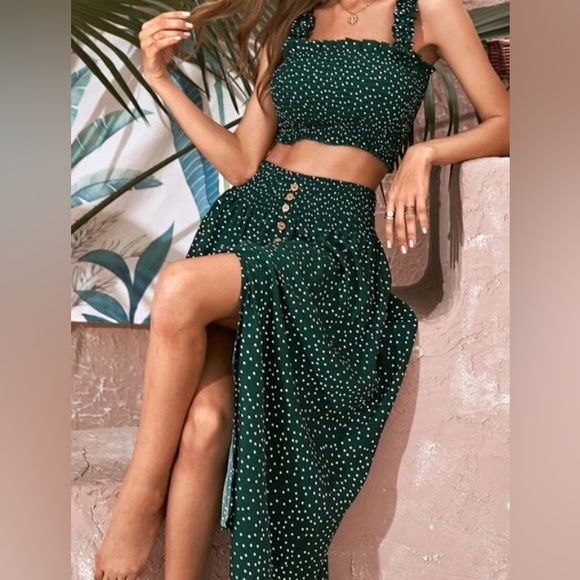 Top and skirt set - Picture 1 of 2